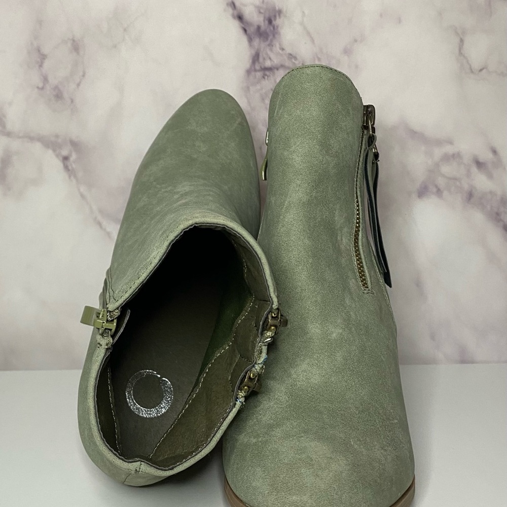 3.5” Heeled Booties - Picture 4 of 7